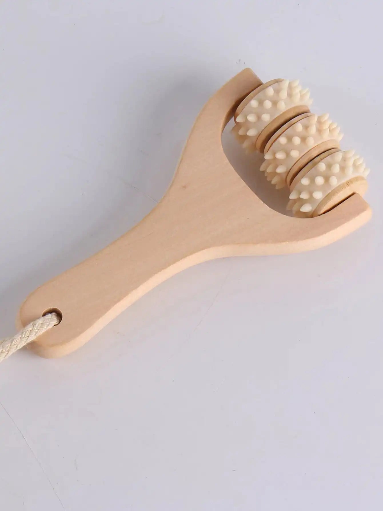 Massageador de rolos de madeira para terapia corporal